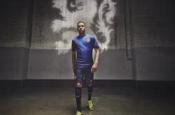 开云体育APP下载-登峰造极的夜，抢七之战，哈登以火焰为笔，写就传奇