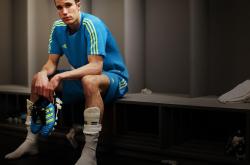 开云体育平台APP-铁血将军霍勒迪，鏖战黄蜂之夜，他一人改写东部版图