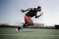 开云体育中国-荣耀交错夜，当德甲争冠硝烟与哈登救赎之路隔空对话