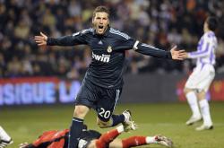 开云体育官方网站-银箭破晓，诺里斯在赛道上的青春起义