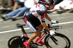 开云体育平台APP-巨浪掀翻华南虎！王哲林狂轰32+15导演惊天逆转，鹈鹕双塔碾碎卫冕冠军内线