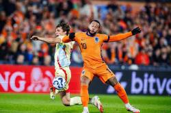 开云体育官方网站-欧国联比赛热点不断，球场上的对决一波三折