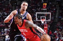 开云体育APP下载-关于火箭内线压制国王，卡佩拉砍下25分15篮板的信息