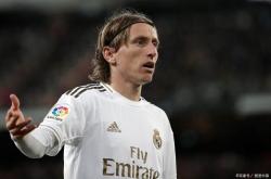 开云体育登录-多特蒙德逆转巴萨，莫德里奇高光表现