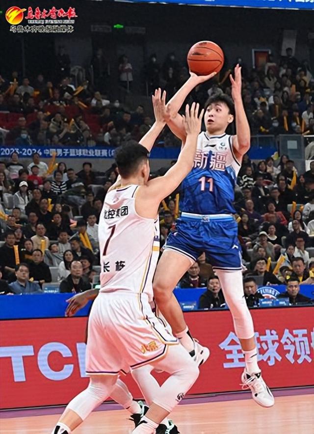 新疆男篮取得连胜，稳居积分榜前列
