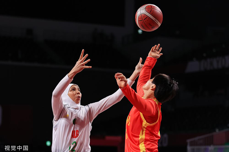 阿尔及利亚队战胜新西兰，晋级关键