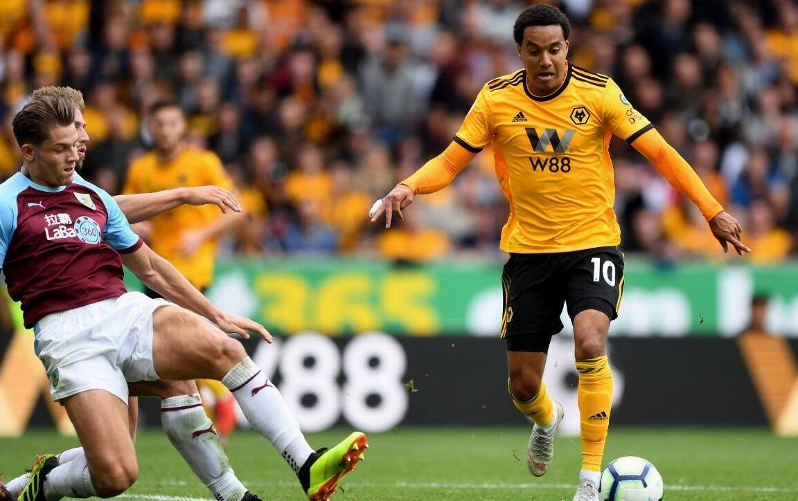 伯恩利大胜翻盘，保级希望再现