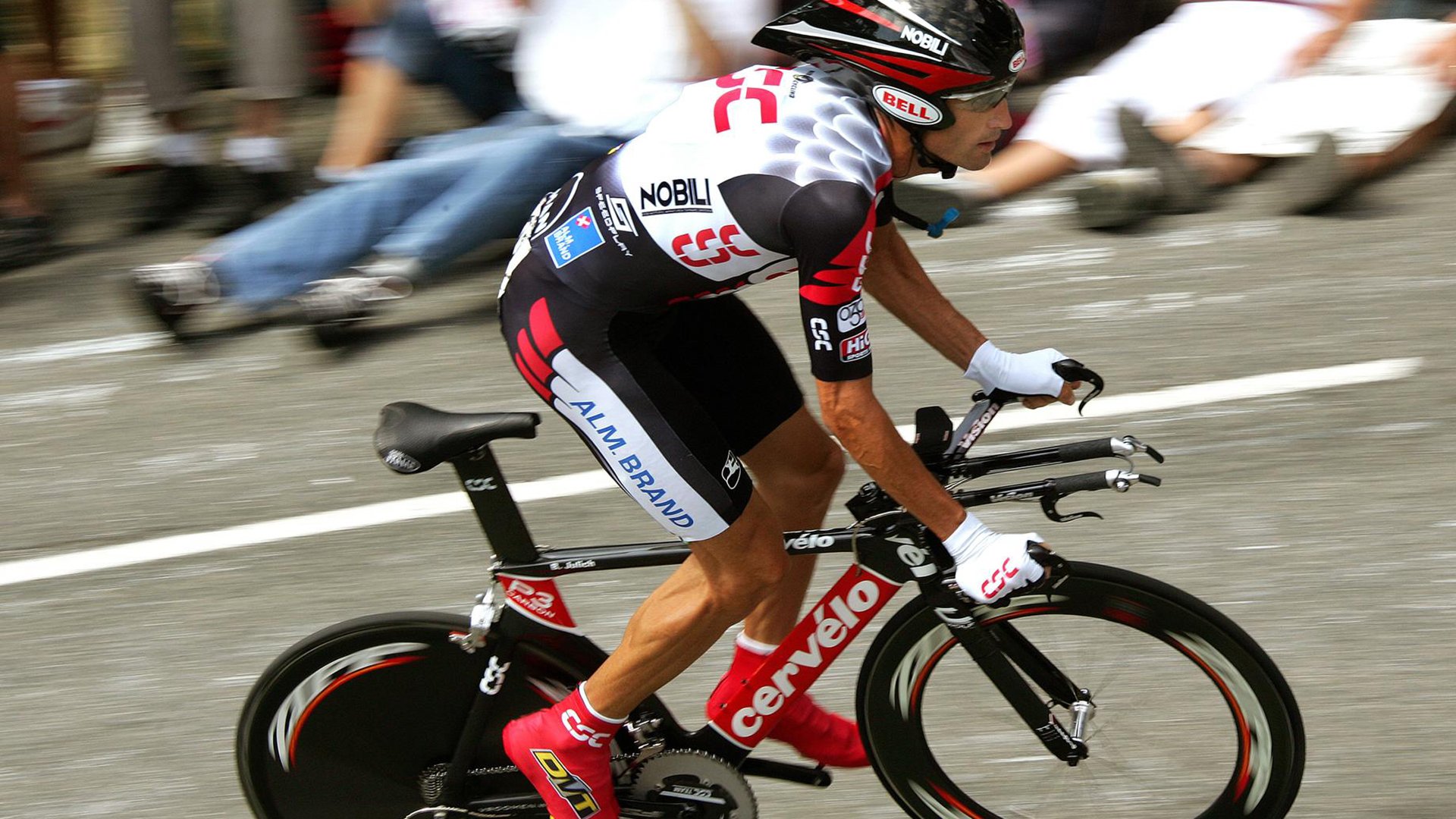 横扫的不是对手，是时光，纳达尔用总决赛经典一战，为联合杯时代写下序章